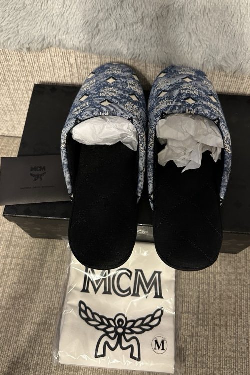NEW IN BOX MCM VINTAGE SIGNATURE MONOGRAM PRINT SLIPPERS $285 Size M