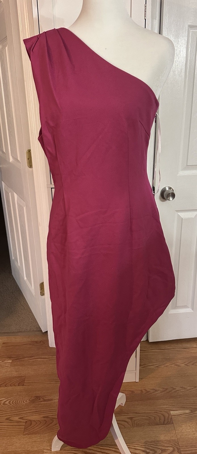 NWT Elliatt Dress In Orchid $250 Size L