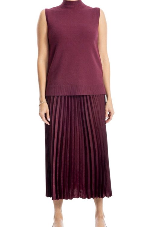 NWT MAX STUDIO MOCK SLEEVELESS SWEATER