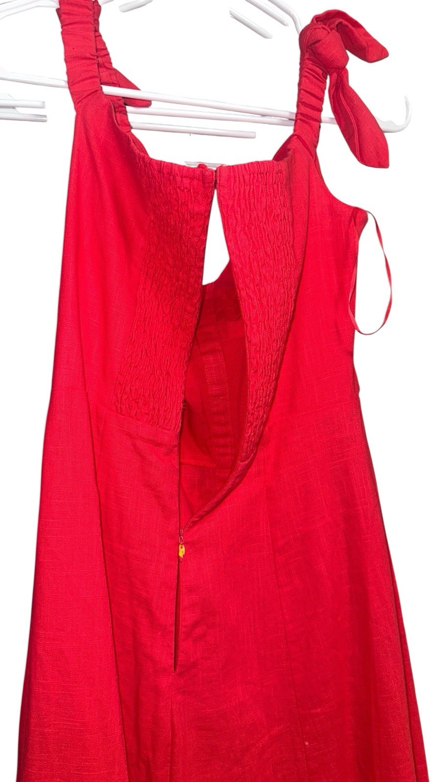 NWOT ASTR THE LABEL LINEN DRESS- BROKEN ZIPPER