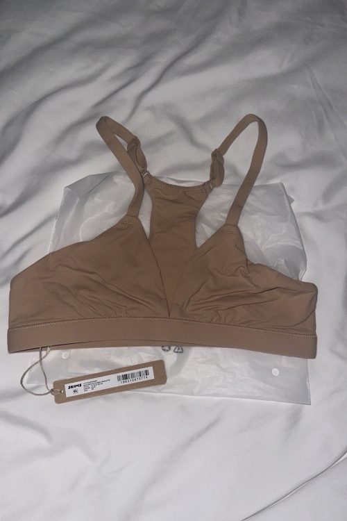 NWT SKIMS FITS EVERYBODY RACERBACK PLUNGE BRALETTE