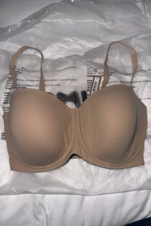 NWT SKIMS FITS EVERYBODY STRAPLESS BRA