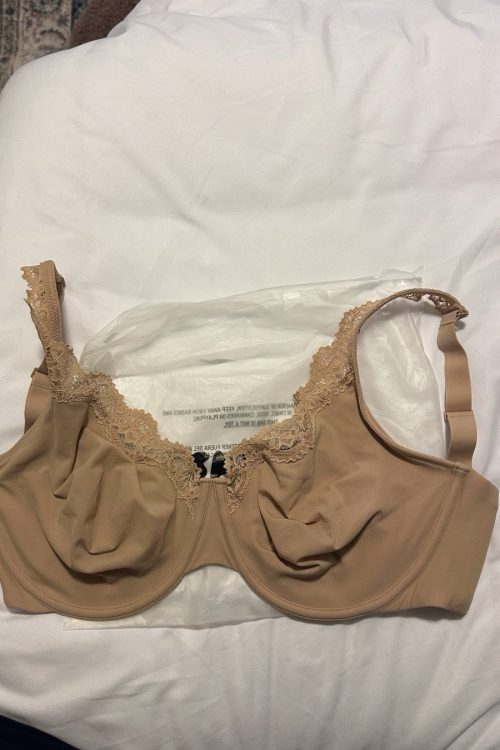 NWT SKIMS FITS EVERYBODY UNLINED FULL COVERAGE BRA